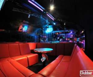 Bull - Discothèques Et Dancings Bull - Discothèques Et Dancings