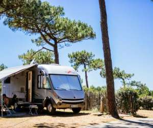  Camping Yelloh ! Village - Les Grands Pins