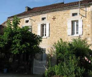 photo Au coin du feu, chambres et table d'htes La Chapelle Faucher 3312