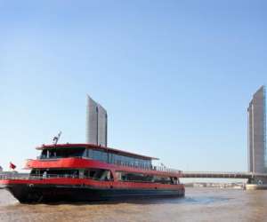 photo Bordeaux river cruise -  bateau-restaurant le sicambre Bordeaux 9505