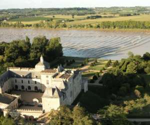 Chateau de vayres