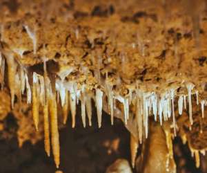 photo Grottes de fontirou Castella 10688