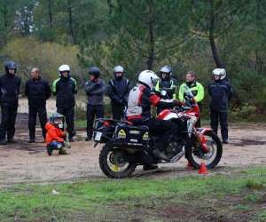 photo Moto maxi trail offroad Salles 11233