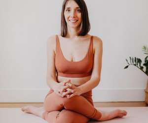 Lea trinel - moom yoga studio
