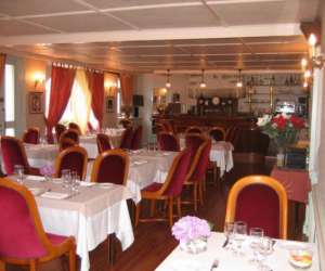 photo Hotel restaurant la croix blanche Ste Anne D Auray 3037