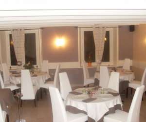 Hotel-restaurant De La Marne Hotel-restaurant De La Marne