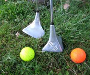 Swin-golf Et Footgolf