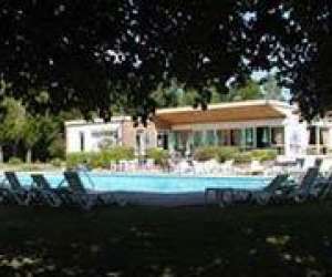 photo Le club du chteau des cours St Julien Les Villas 2624