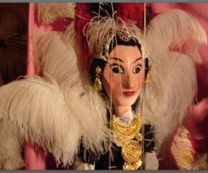 photo Marionnettes expo Monetay Sur Allier 3911