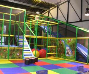 photo Cinema montlucon aire de jeux defiland Montlucon 3835