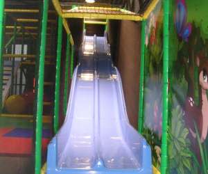 photo Cinema montlucon aire de jeux defiland Montlucon 3837