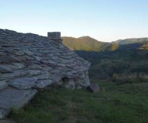 photo Sarl la fumade vieille - burons du cantal Vic Sur Cere 3519