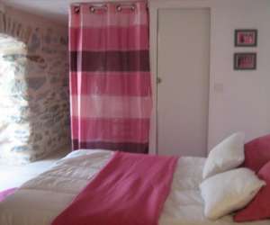 photo Gite et chambres spa jacuzzi delorme St Hostien 4351