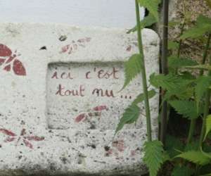 photo La chambre d'alice Yronde Et Buron 4772