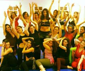 photo Kaouther danse orientale Paris 18eme Arrondissement 14574