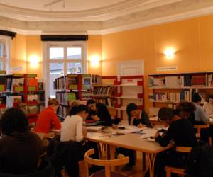 Bibliothque Pour Tous (parc Des Couronnes)