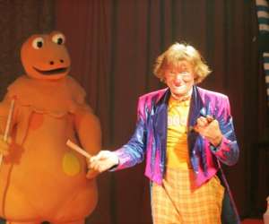 * Clown Boboss * Clown Cirque Animation Enfant Paris * Clown Boboss * Clown Cirque Animation Enfant Paris