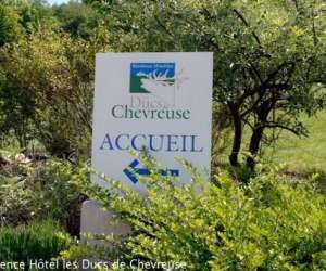 photo Residence hotel les ducs de chevreuse Chevreuse 4070