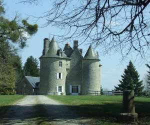 Chateau De Mareges/chambre Et Table D