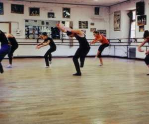 Centre Des Ateliers De Danse