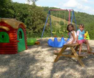 photo Roulottes et gite de florena en aveyron Firmi 6340