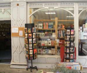 photo Bouquinerie associative le salon de lecture Bagneres De Bigorre 7313