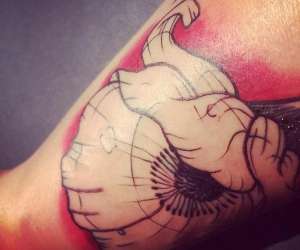 photo Sang d'ancre tattoo shop Millau 9175