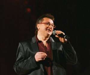 photo Philippe  laurent   artiste de varietes auteur compositeur St Quentin 3498