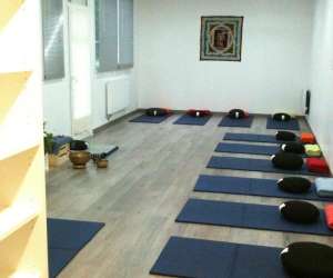 Association Pratiques Et Philosophie Du Hatha-yoga Association Pratiques Et Philosophie Du Hatha-yoga