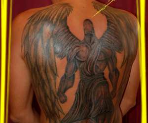 photo Manoo  tattoo -  piercing  implant tatouage Gros Morne 5223