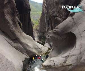 photo Canyoning avec parciparla canyoning St Gilles Les Bains 5295