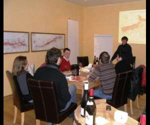 photo Clos de bourgogne , ateliers et balades oenologiques avec degustations Gilly Les Citeaux 3839