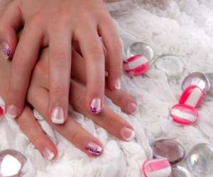 Ongles Et Paillettes