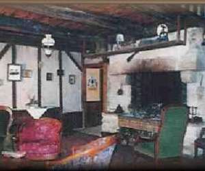 Auberge De La Quatrheurie Auberge De La Quatrheurie