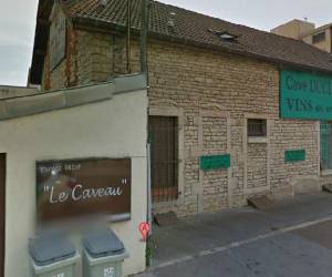 Le Caveau