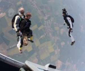 photo Centre de parachutisme paris nevers Nevers 5072