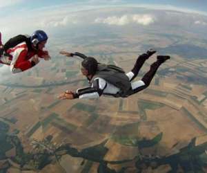 photo Centre de parachutisme paris nevers Nevers 5073