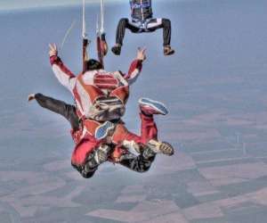 photo Centre de parachutisme paris nevers Nevers 5078