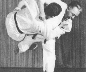 photo Aikido,naessens budo  college - aikido,judo,jodo,karate kempo,kendo Ixelles 7430