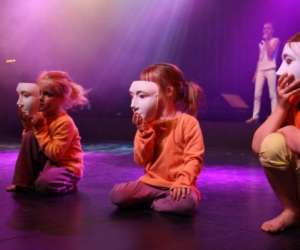 Bas Les Masques Asbl - Activités Artistiques Pour Les 4-18 Ans Bas Les Masques Asbl - Activités Artistiques Pour Les 4-18 Ans