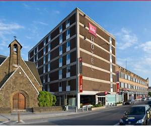 Hotel Ibis Mons Centre Gare