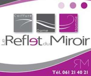 Coiffeur Le Reflet Du Miroir