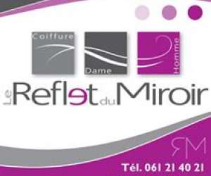 Coiffeur Le Reflet Du Miroir Coiffeur Le Reflet Du Miroir