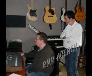 photo Rmr agency/production/management La Louvire 6368