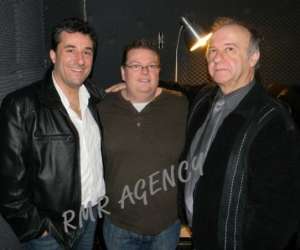 photo Rmr agency/production/management La Louvire 6369