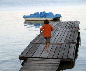 photo Aloc - boat location pedalos - bateaux -banana Yverdon-les-bains 1 365