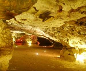 Site Touristique Des Grottes Du Foulon