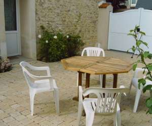 photo Nelly  forget   soin christique Boisville La St Pere 4870