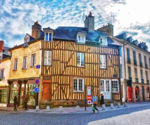 photo Foxie  - jeux de piste dans les villes Tours 7035