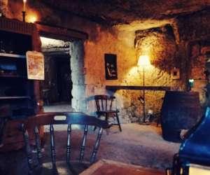 photo La cave de l'abbaye St Paterne Racan 7252